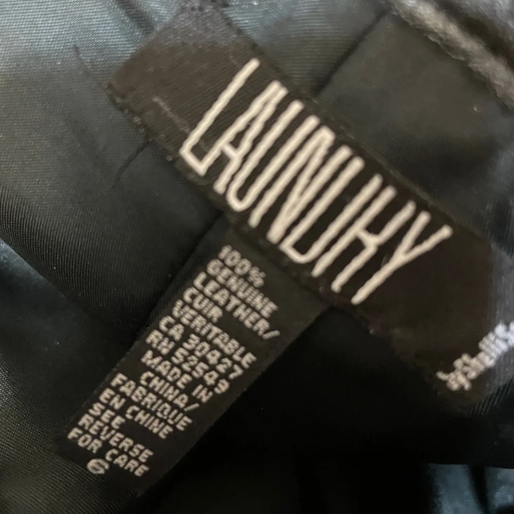 Laundry by Shelli Segal size 6 Black Leather Pencil skirt with ruffle - Picture 4 of 6